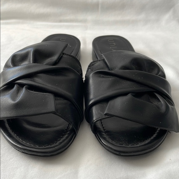 Unisa Black Slide Sandals - Picture 2 of 4